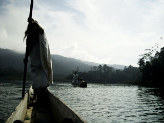Navigating Lake Najá